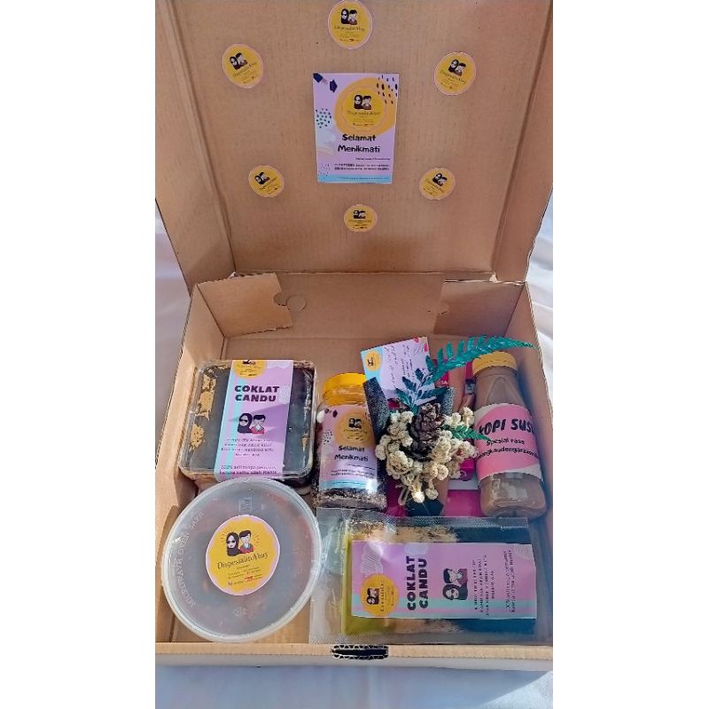 

Dessert Box/Hadiah Pacar/Hadiah Ulang Tahun/Hadiah Wisuda