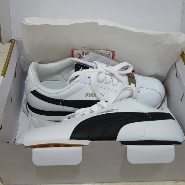 BTS PUMA TURIN SHOES SIZE 38/240