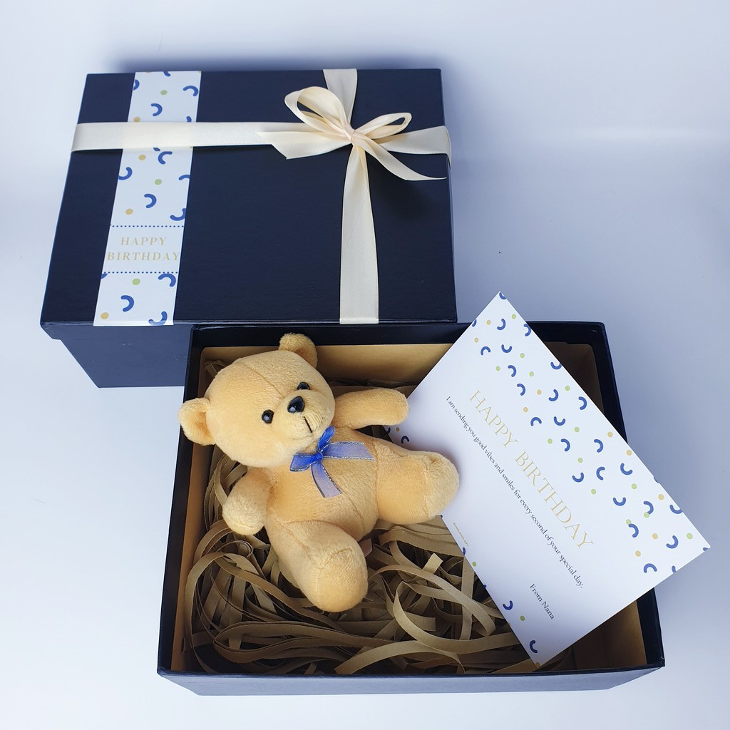 

Kado / Kemasan / Gift Box Exclusive With Bear