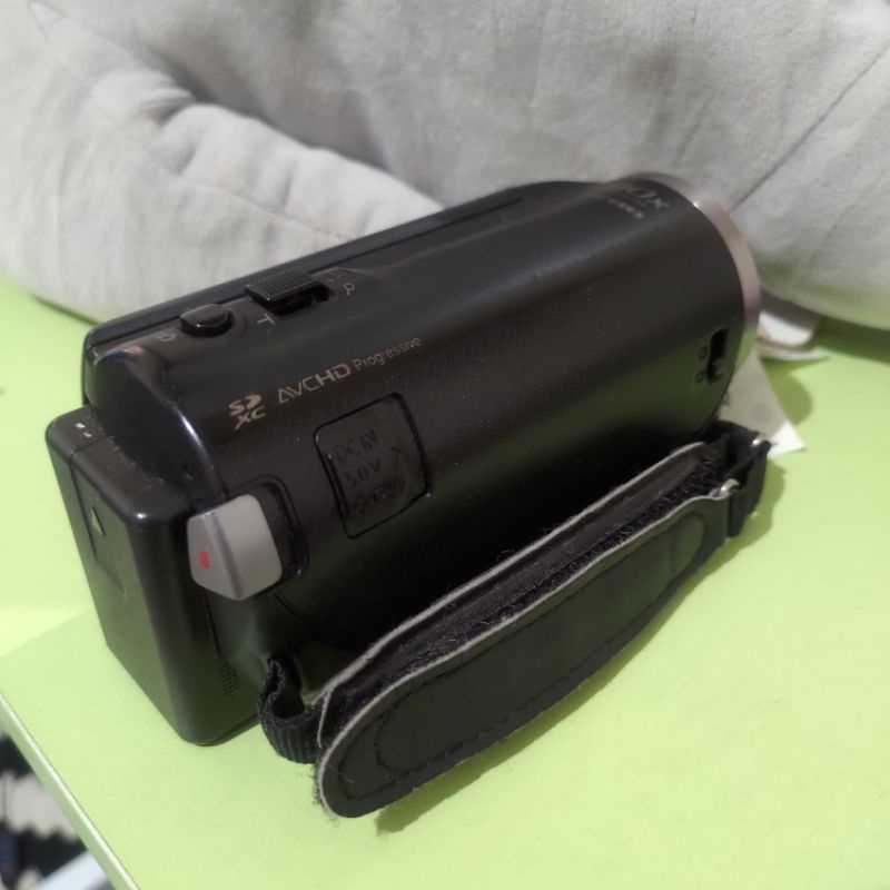 Handycam Camcorder Panasonic HC V180