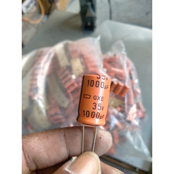 elco 1000uf/35v