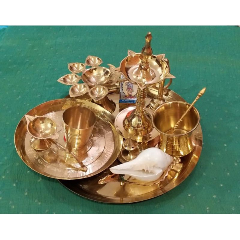 

1 set perlengkapan puja Arati Bhakti B