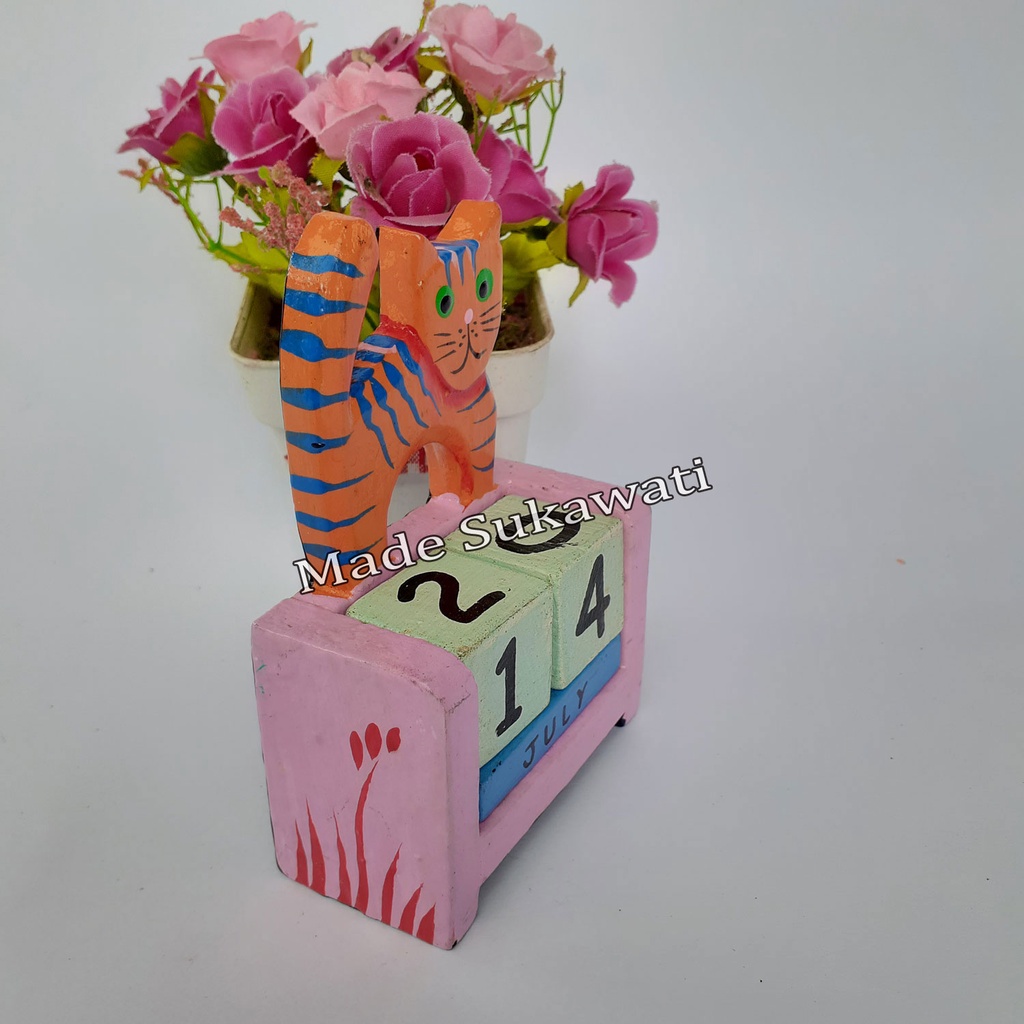 Kalender kayu patung Kucing kerajinan handmade bali