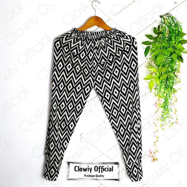 Clowiy Celana Aladin Innerpants Soft Motif