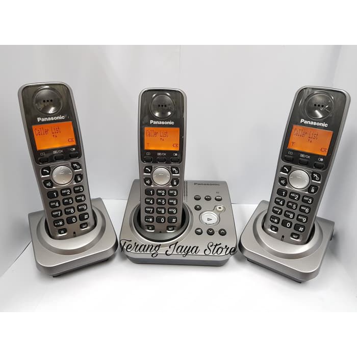 

Telepon Wireless Panasonic KX-TG7233E Answer Machine 16min (3 handset)