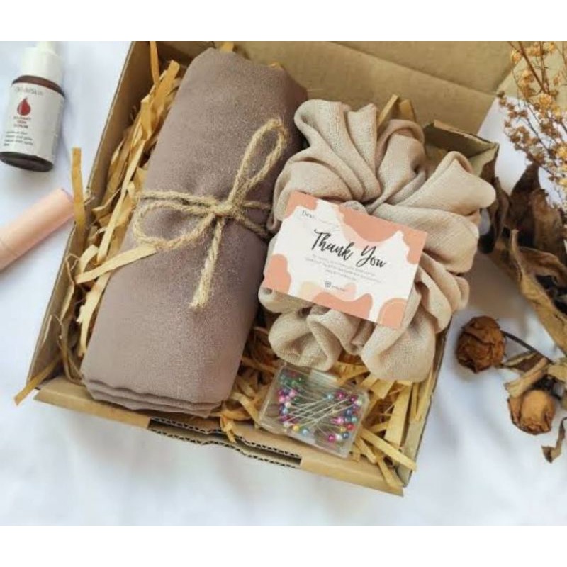 

kotak hampers + Bublewrab