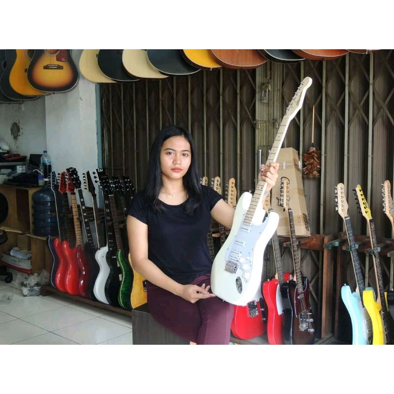 GITAR LISTRIK FENDER STRATOCASTER CREAM
