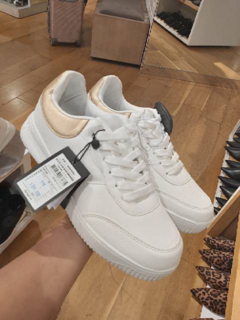 alice sneaker store