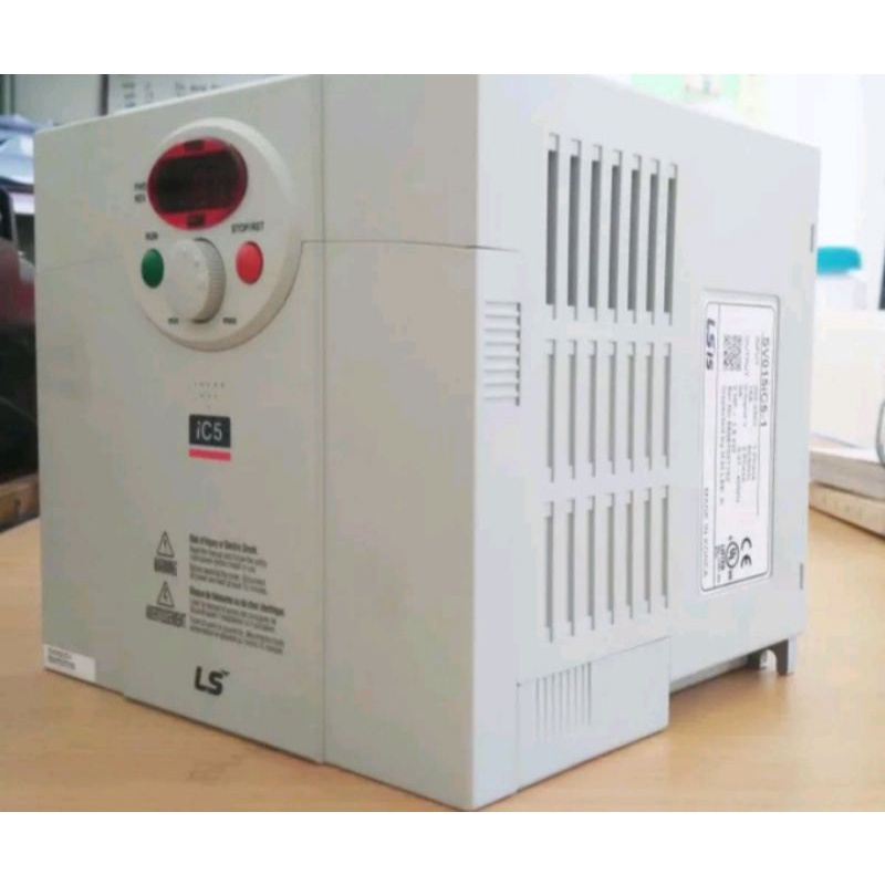 Inverter LG SV015iC5-1 1.5KW 1Ph To 3Ph