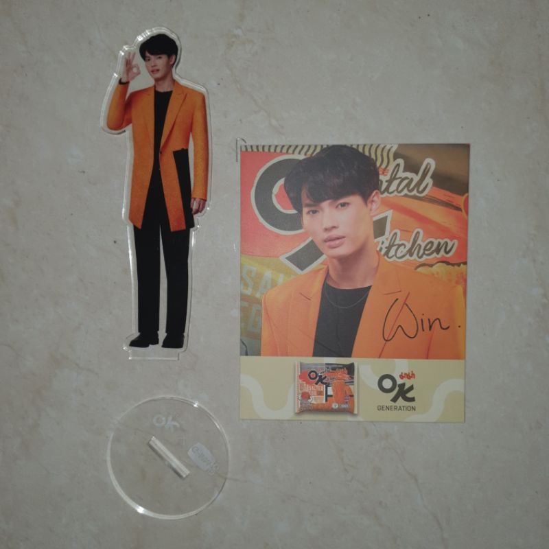 POSTCARD + STANDEE MIE MAMA OK WIN METAWIN