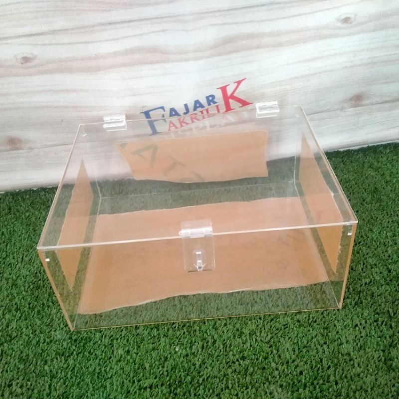 

akrilik serbaguna+tutup 25*20*10cm