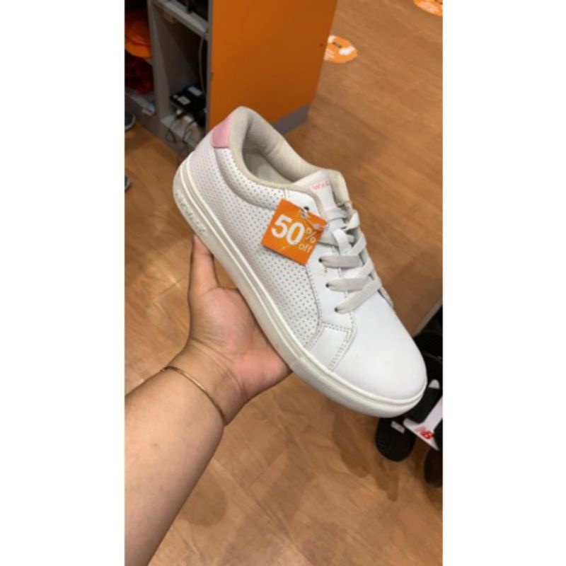 ORI sale sepatu airwalk putih cewek