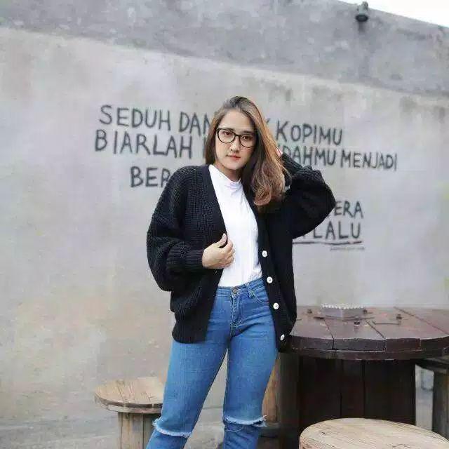 KARDIGAN RAJUT RARA 7 GATE  TEBAL RICHI STORE-Hitam