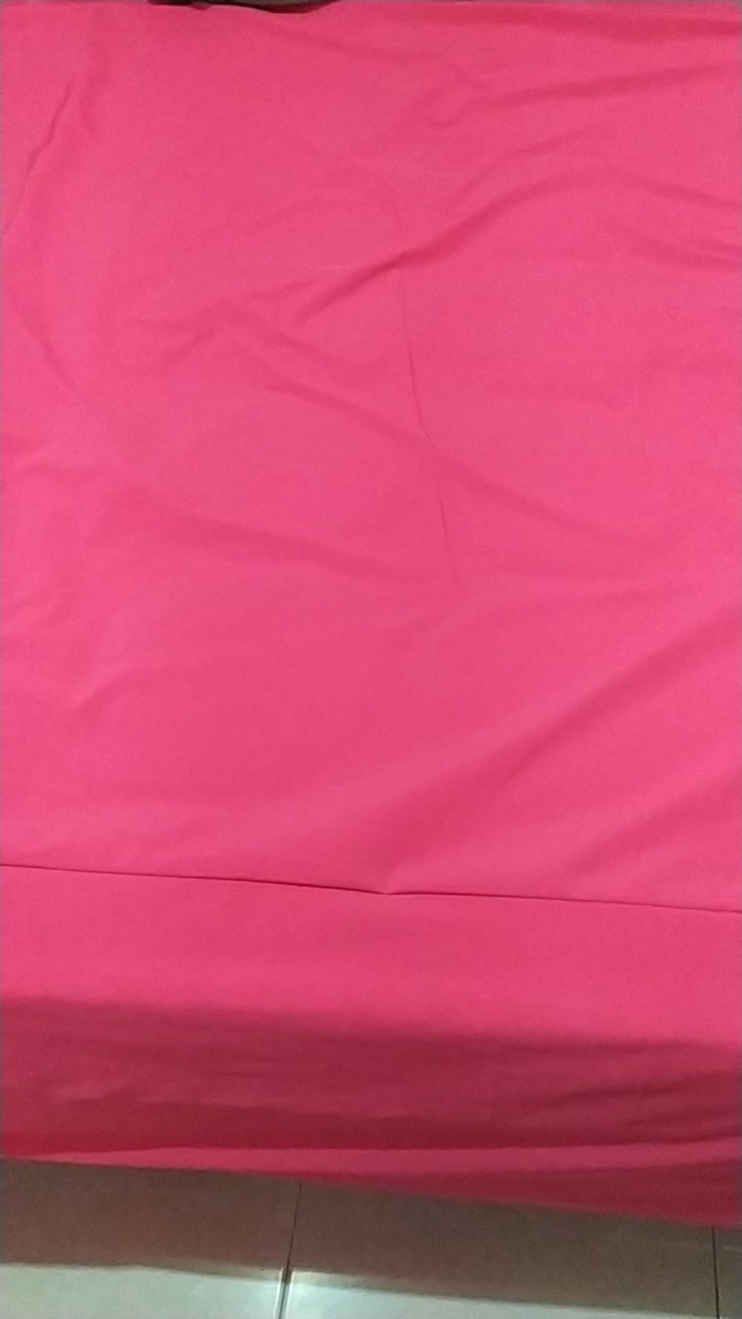 Sprei Waterproof Emira Size 180x200x27cm