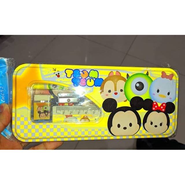 

Kotak Pensil Karakter Tsum Tsum