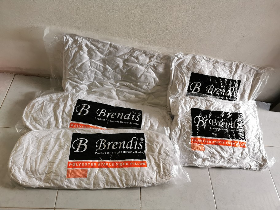 Brendis Bantal Cinta  Jumbo (plus Sarung Bantal) *hanya Menjual Produk Original.