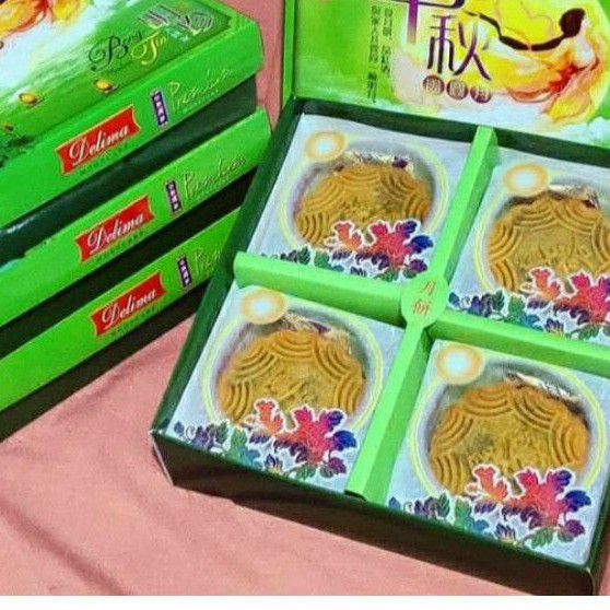 

MOONCAKE DELIMA PREMIUM ISI 4PCS KACANG HITAM TELUR/BESTSELLER/LIMITED