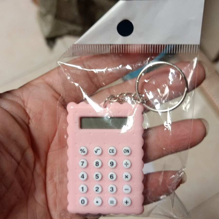 Gantungan Kunci Kalkulator Mini 8 Digit Portable Souvenir | distshop