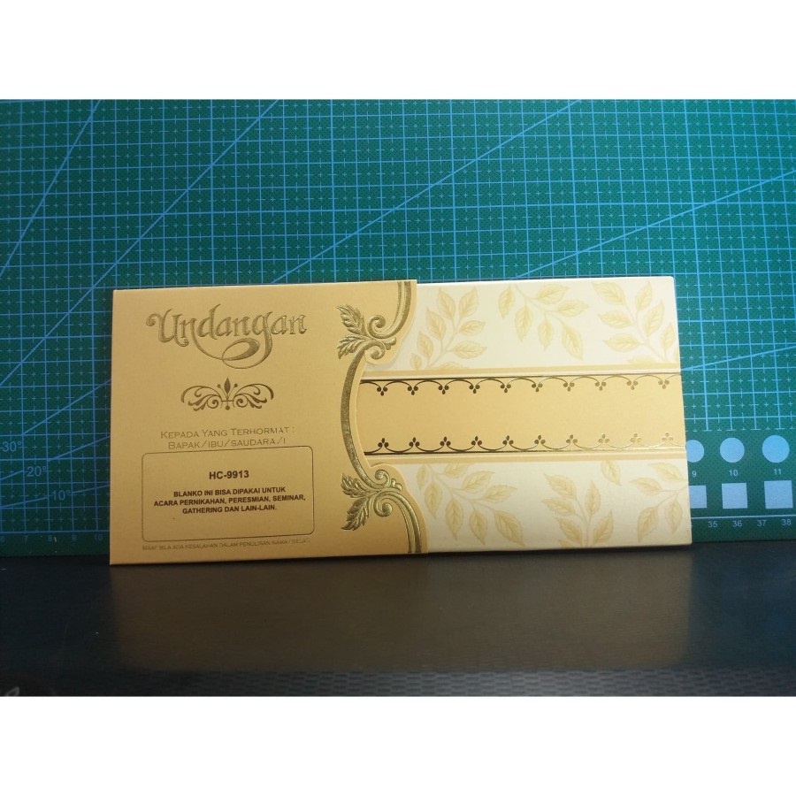 Undangan Pernikahan Free Plastik + file setting Blangko ERBA HC-9913