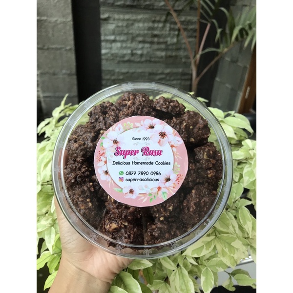 

kue coklat kacang 250gr