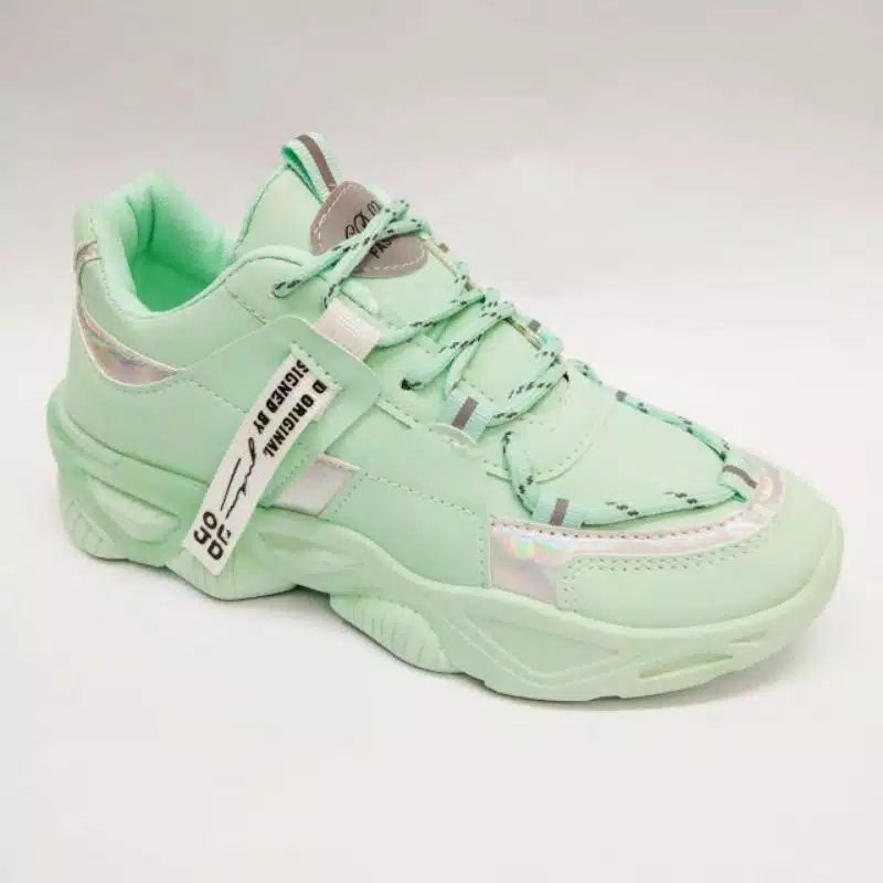 SNEAKERS WANITA-6