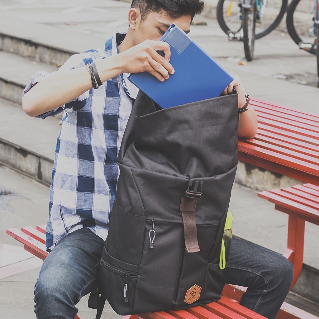 Xcloud x Arcio Tas Ransel Casual Pria Theo Black (FREE RAINCOVER)