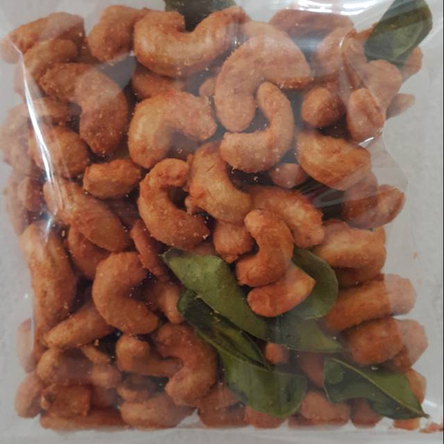 

Kacang mete daun jeruk 250gr