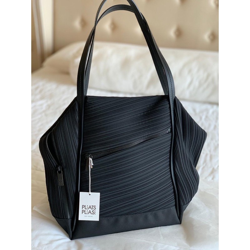 Issey Miyake Pleats Please Hand Bag