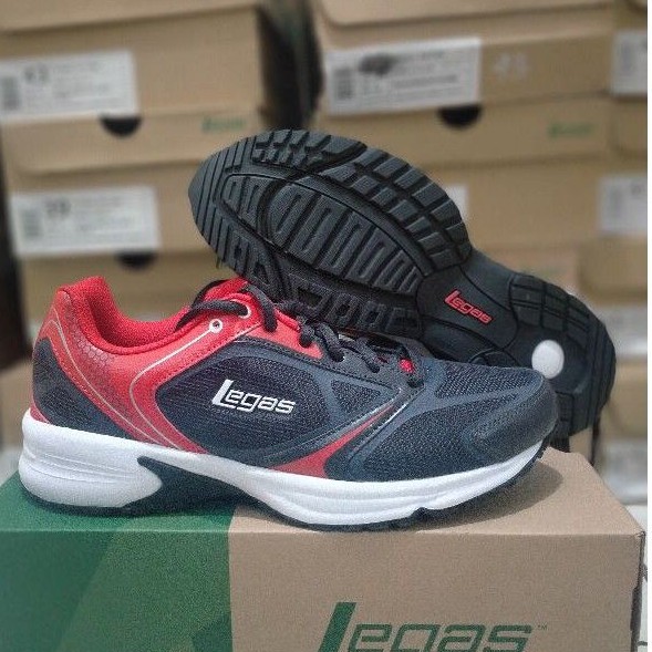 Sepatu running legas berkualitas sepatu pria running