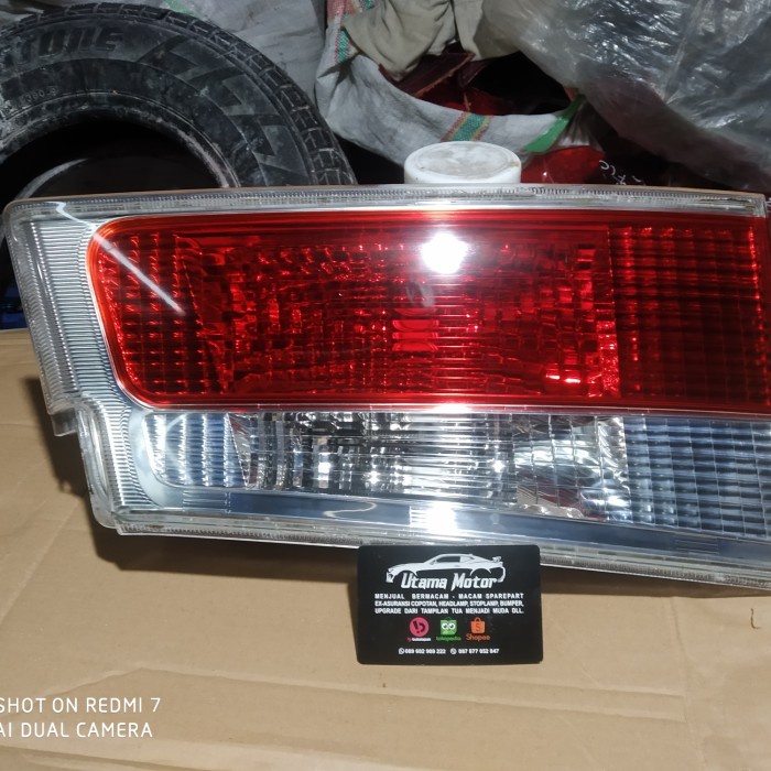 Bekas} stoplamp bagasi mobil daihatsu luxio ori Limited