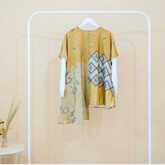 NEW kilua top ria miranda allsize