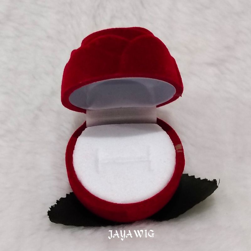 Tempat Cincin Atau Kotak Cincin Warna Merah