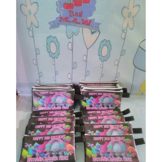 

tempat pensil /Promosi /souvenir ultah /pernikahan