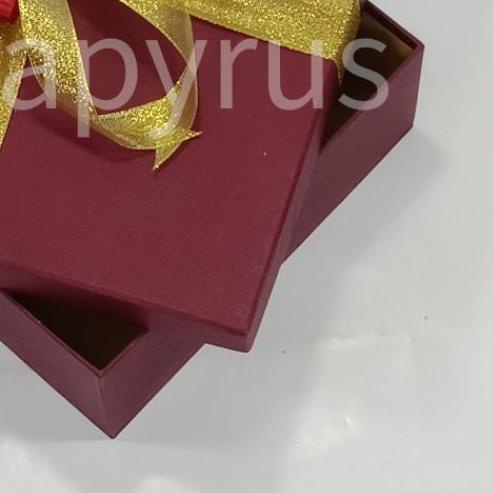 

○ PAPYRUS 25x25 Tinggi 10cm Kotak Kado Gift Box Hadiah ♪