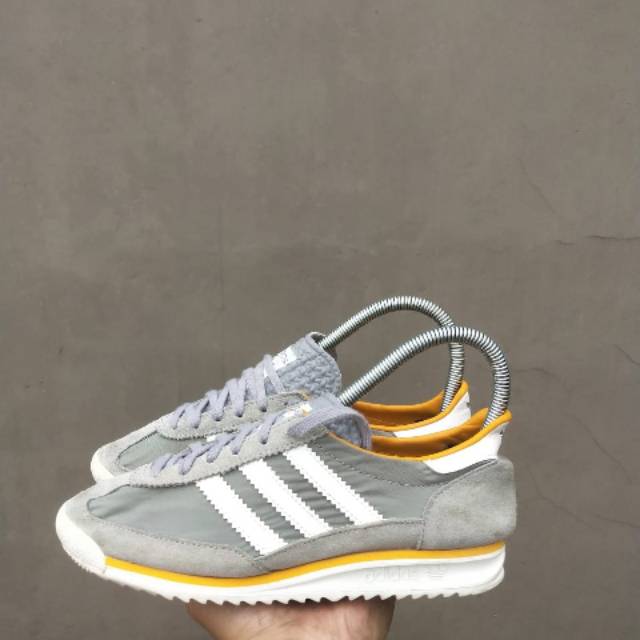 Adidas SL 72