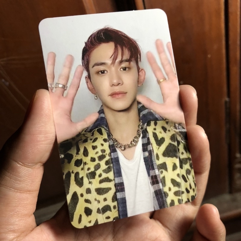 Lucas AR Kick Back photocard pc