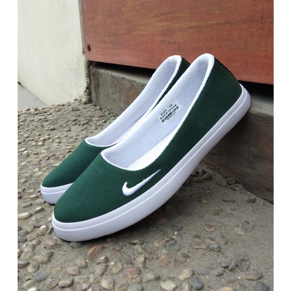 SEPATU SLIP ON WANITA 01 HIJAU PUTIH.SEPATU FLAT.SEPATU HIJABERS.SEPATU SANTAI