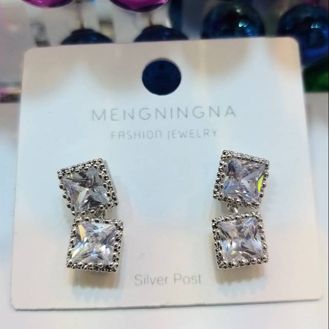 Anting korea swarovski/anting swarovski kubik square
