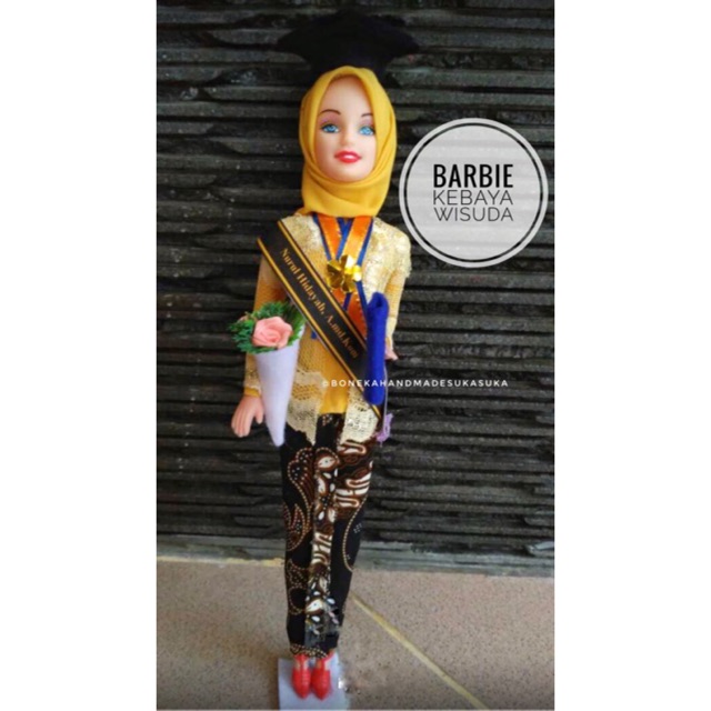  Boneka  Barbie  Wisuda  Box Mika Shopee Indonesia