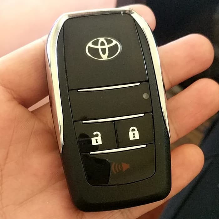 KAMI IMPORTIR! CASING/COVER KUNCI FLIP KEY TOYOTA 3 TOMBOL INNOVA FORTUNER ALTIS