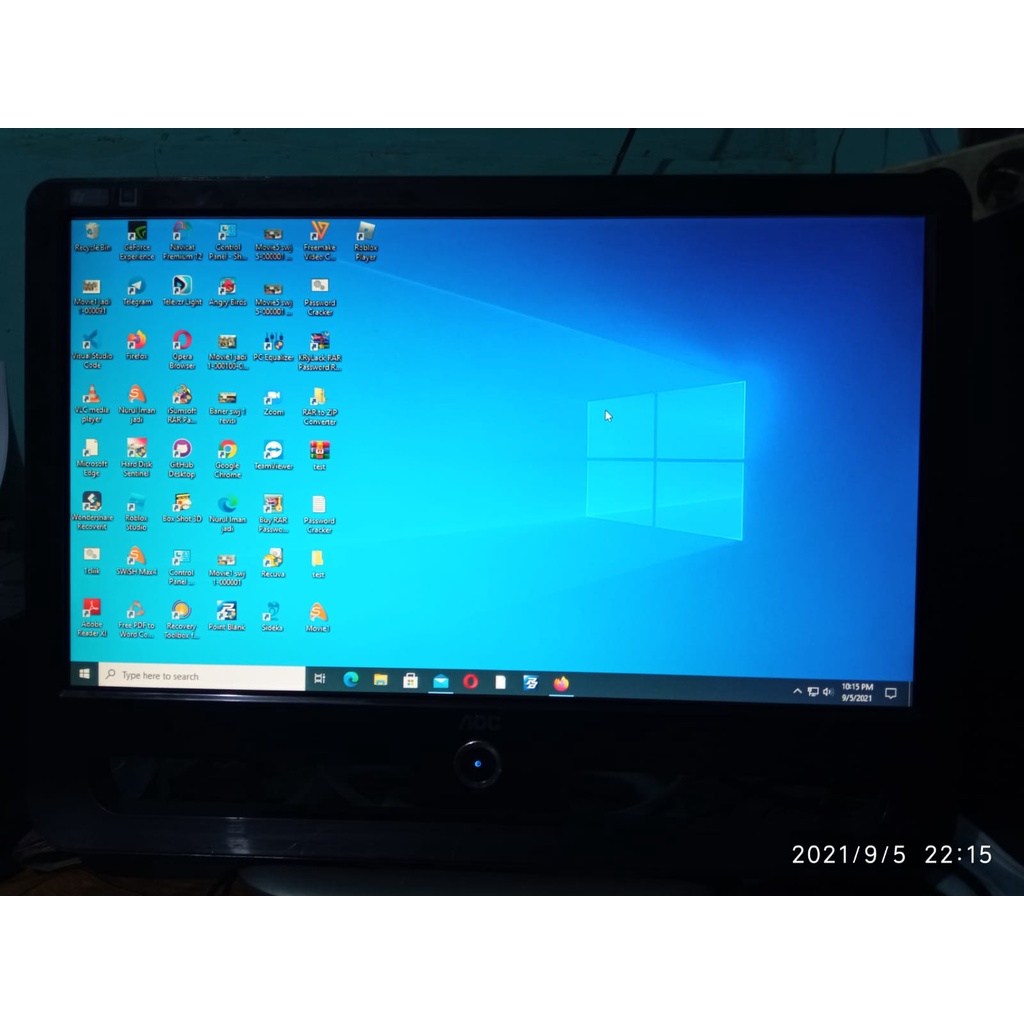 LCD Monitor AOC 22 Inchi