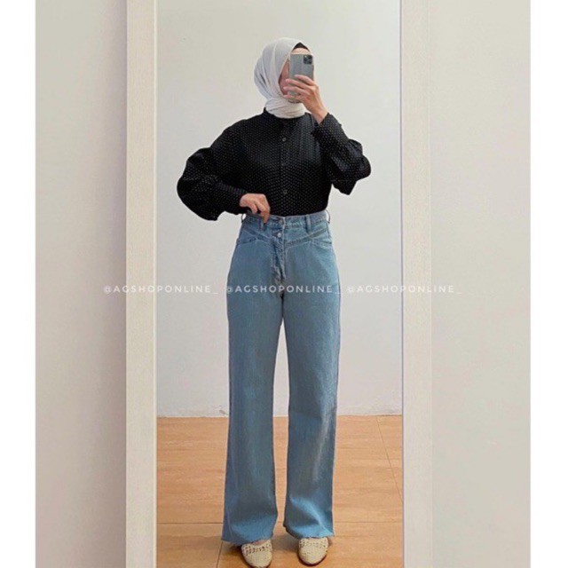 Korean Wide Leg jeans in Light