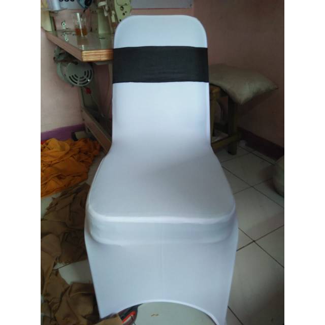 Sarung kursi futura ketat