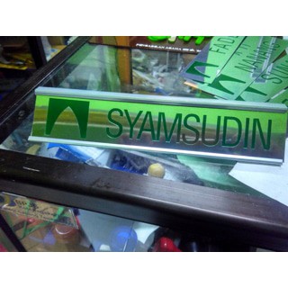 

papan nama meja plus nama