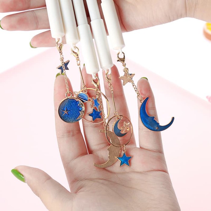 

Produk Unggulan Pulpen Gel Unik / Pen Gel Motif Bulan Bintang Biru Cantik Bagus