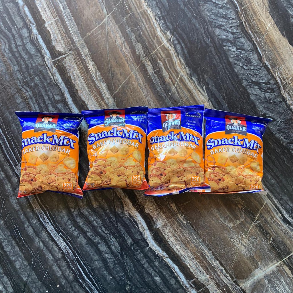 Quaker baked cheddar snack 4pcs