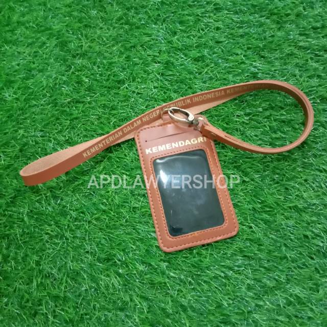 

NAME TAG ID CARD LANYARD KEMENTERIAN DALAM NEGERI REPUBLIK INDONESIA KEMENDAGRI COKELAT DOFF