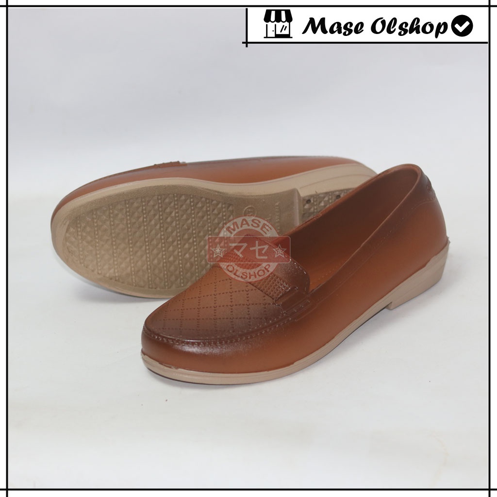 Sepatu Kerja Loafers Karet Wanita ATT NSK 475