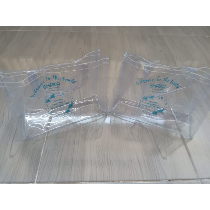 

Tas mika ukuran 25x20x10 + kancing (sablon 1sisi 1warna)