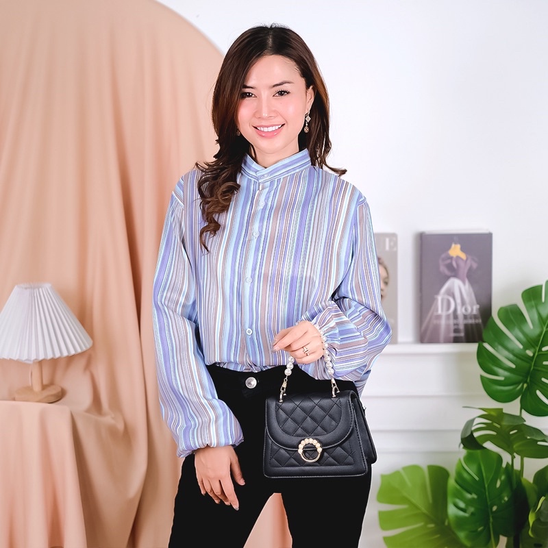 BEFAST - ZSO OOTD Kemeja NAFIYA / Sallo Blouse Stripe / Pakaian Kemeja Garis- Garis / Atasan Kemeja Lengan Panjang / Fashion Kekinian Remaja ABG / Kemeja Casual Wanita / Kem Bisa Di Jadikan Outer / Terlaris